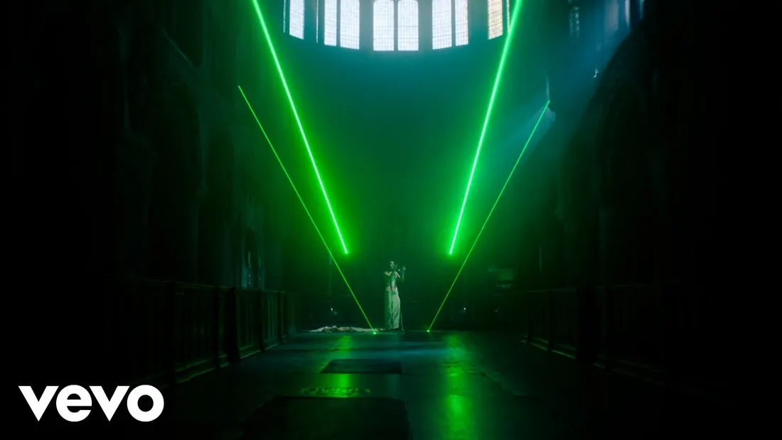 Calvin Harris & Ellie Goulding - Miracle