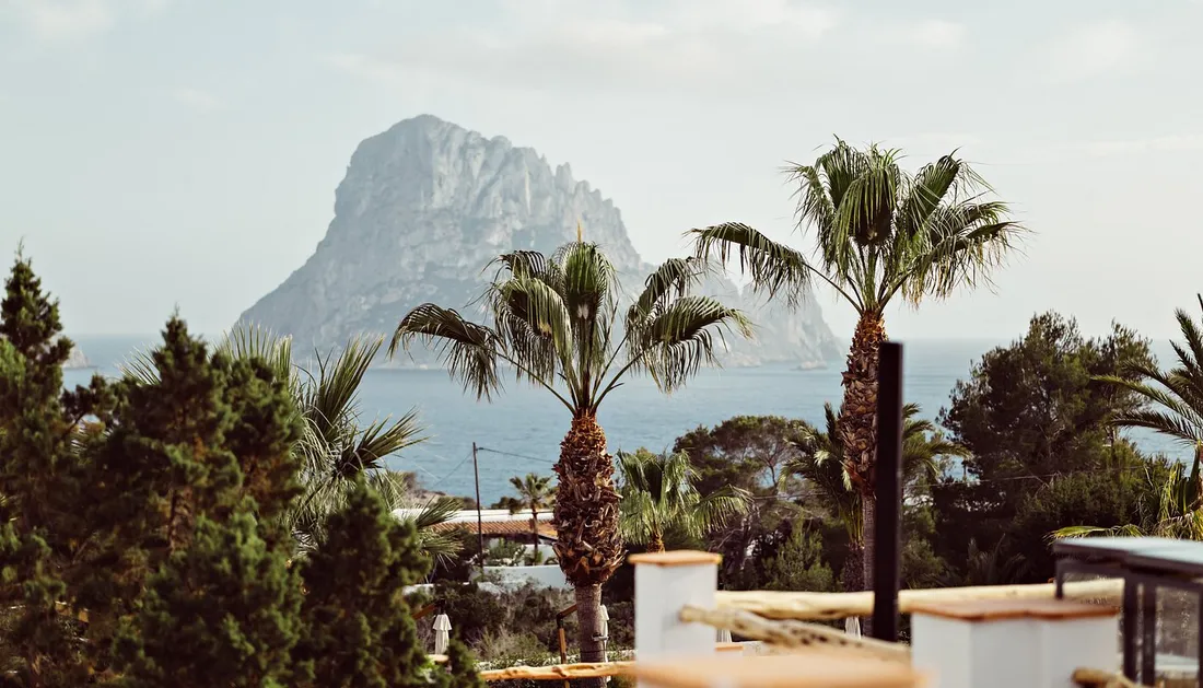 FG CHIC IBIZA : La Mirada by Petunia 