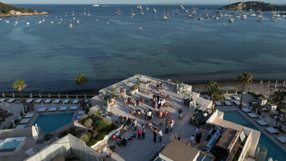 FG CHIC IBIZA: terraza de la azotea del Nobu Ibiza 