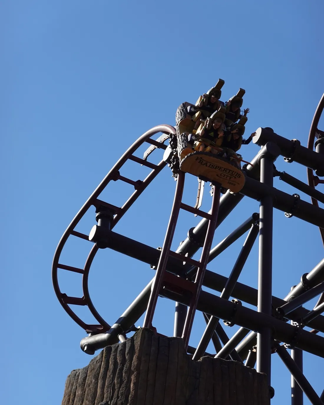 Fraispertuis-City recrute pour sa saison 2026. 