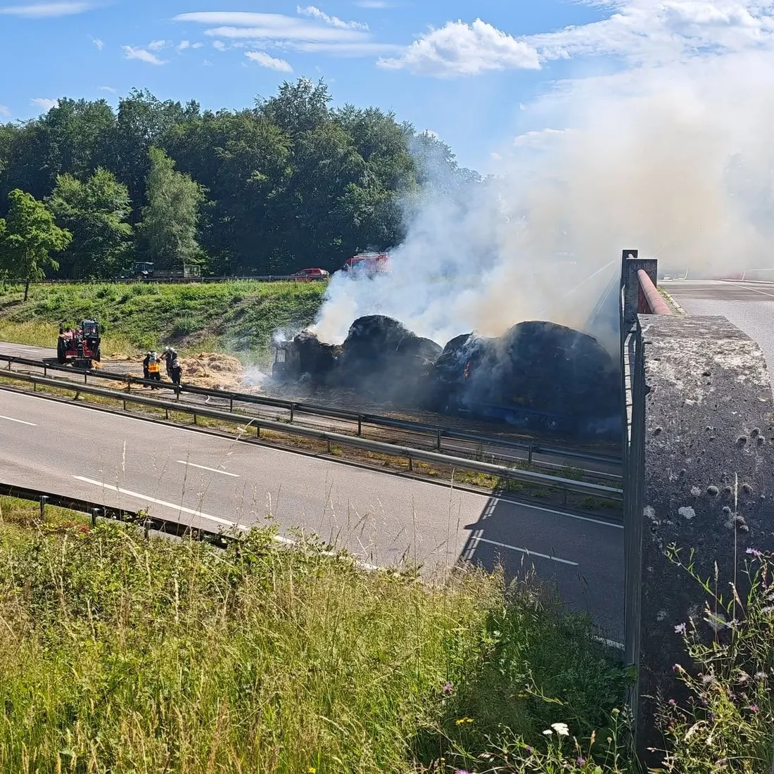 La RN57 est toujours fermé à la circulation en raison d'un poids lourd en feu
