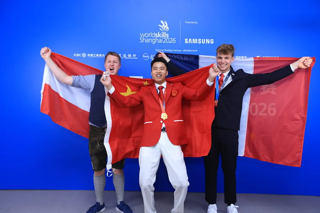 Nathanaël Ball remporte une médaille de bronze dans la catégorie "carrelage"
