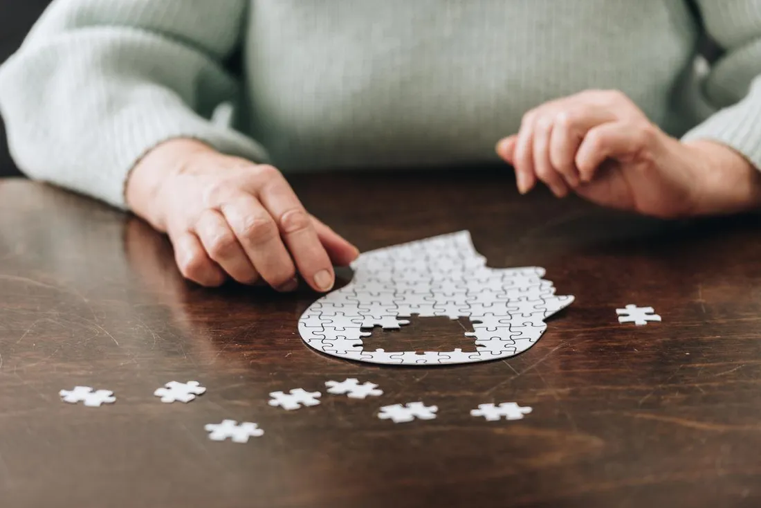 Maladie d'Alzheimer : une étude clinique inédite recherche 50 000 volontaires en France