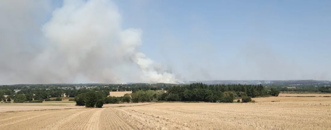 123 engins sont mobilisés ainsi que deux avions de largage suédois. 