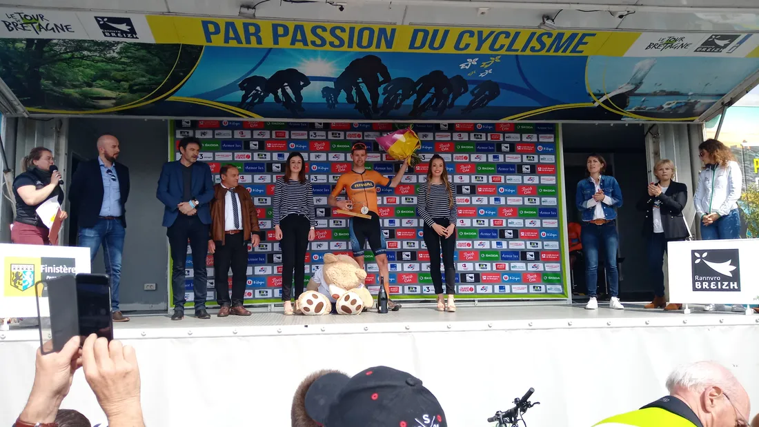 Le public de Scaër est venu nombreux pour assister à la victoire de Elmar Reinders (Riwal). 