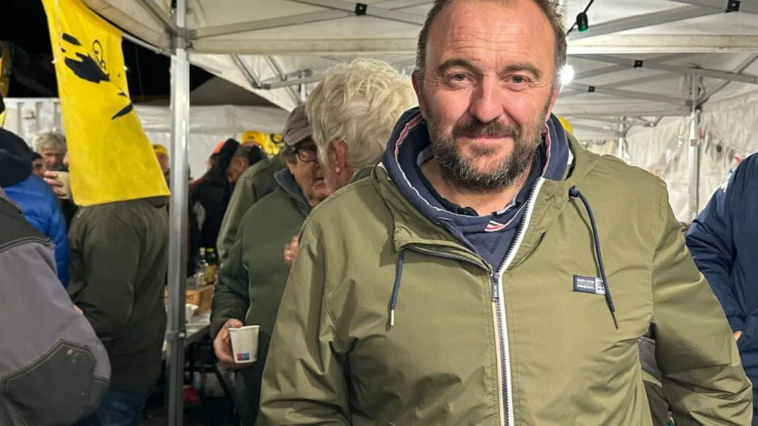 Agriculteurs en colère : actions symboliques contre les centres des impôts en Ariège