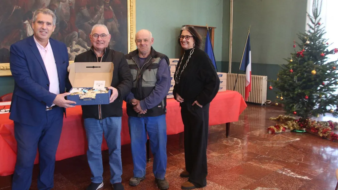 Des colis gourmands pour les aînés : une tradition qui se poursuit à Saint-Girons.