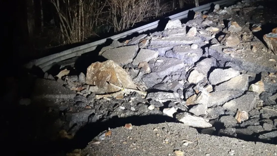 Éboulement rocheux majeur : la RN20 fermée entre Ax-les-Thermes et l’Hospitalet-près-l’Andorre