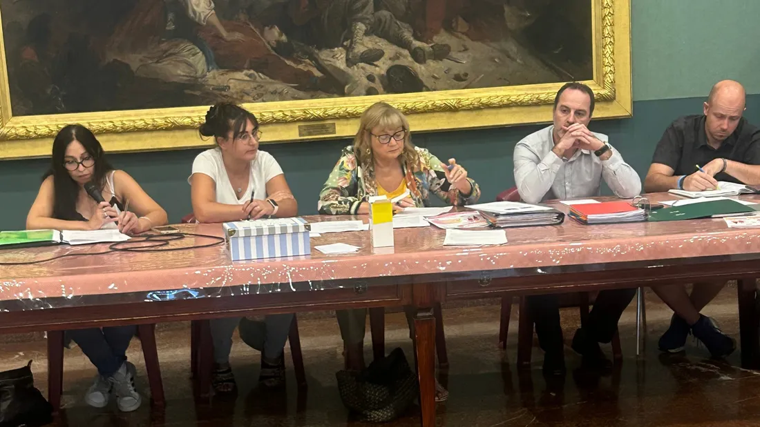 Patricia DARNISSE a-t-elle été poussée vers la sortie ?