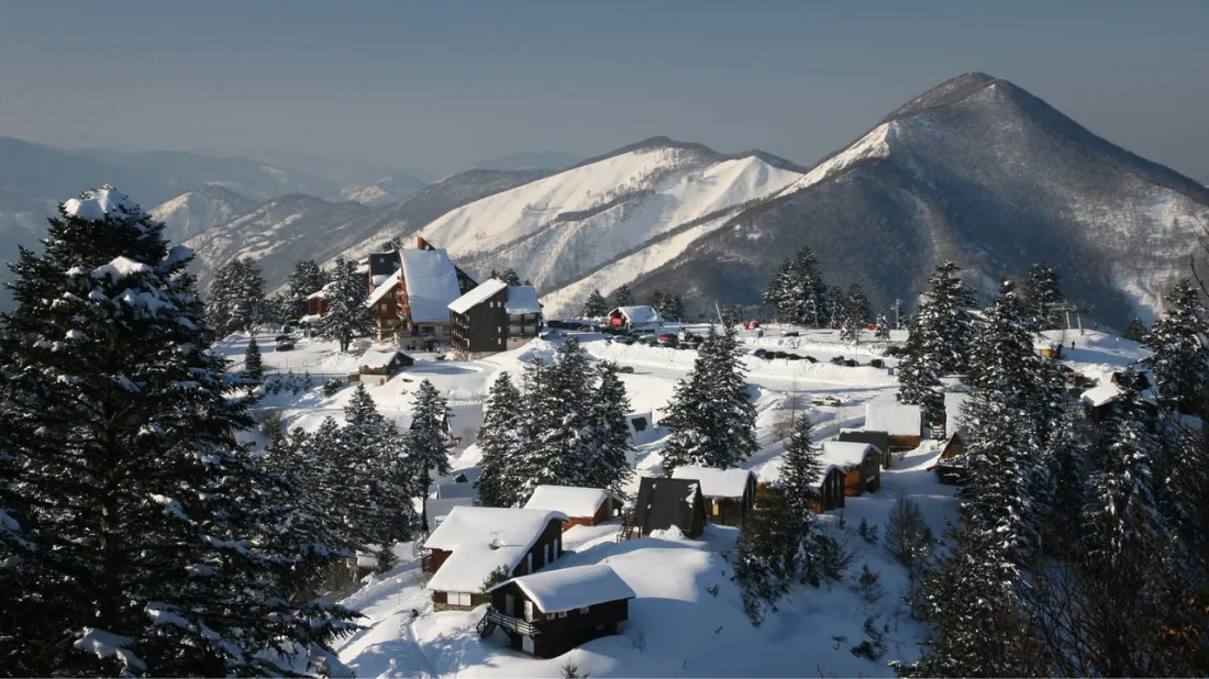 Ustou : La saison hivernale démarre avec le ski et diverses activités