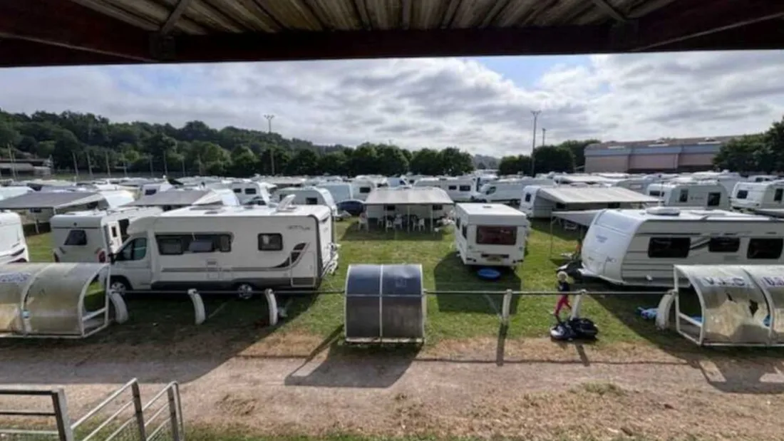Villeneuve-de-Rivière : les caravanes ont quitté le complexe sportif