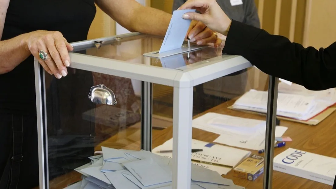 Un bureau de vote - photo d'illustration