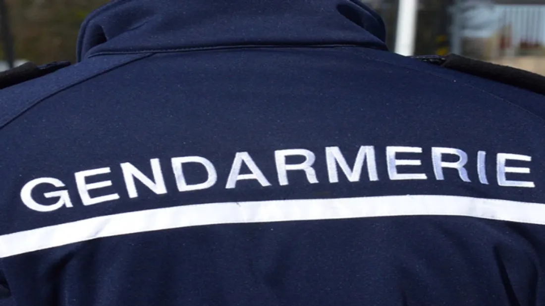 Une plainte devrait être déposée par le propriétaire de la bassine.