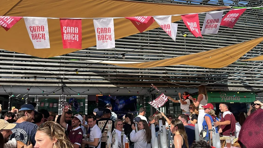 Liesse aux Halles Bacalan après la victoire