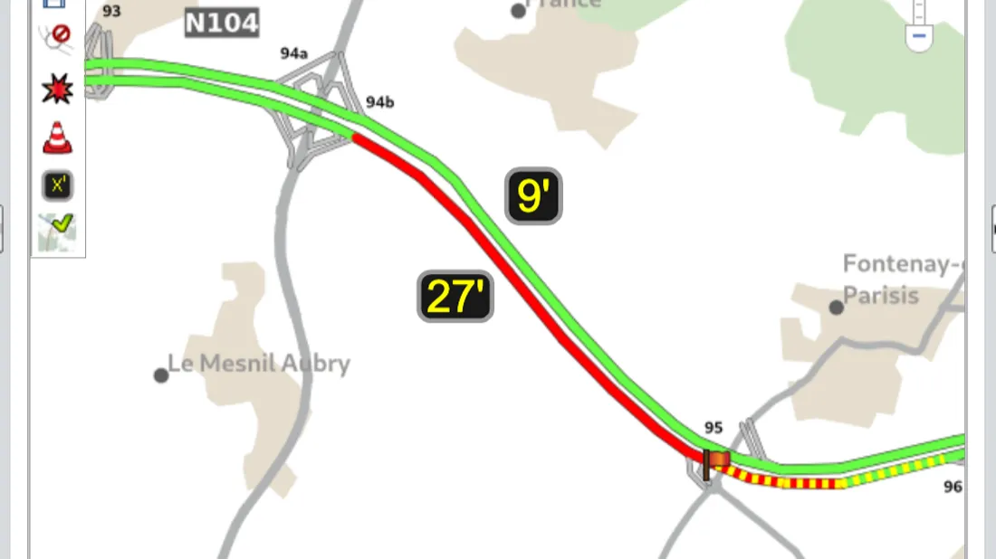 Fontenay-en-Parisis : un incendie perturbe la circulation sur la N104 intérieur