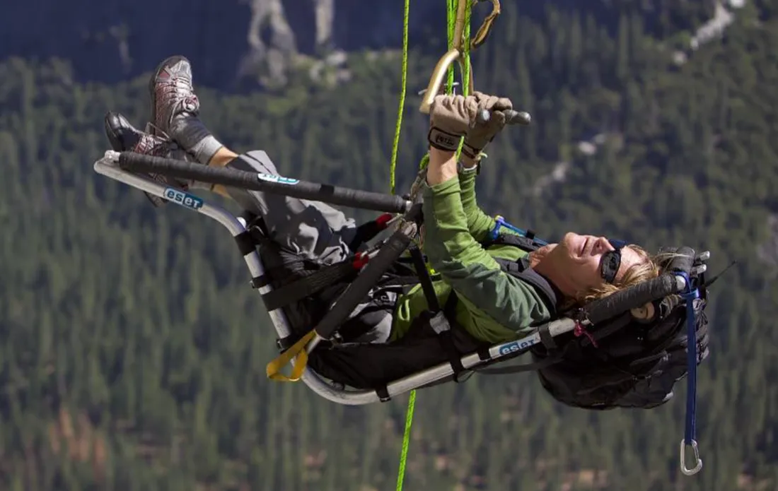 Atteint d'une paralysie cérébrale, il gravit El Capitan