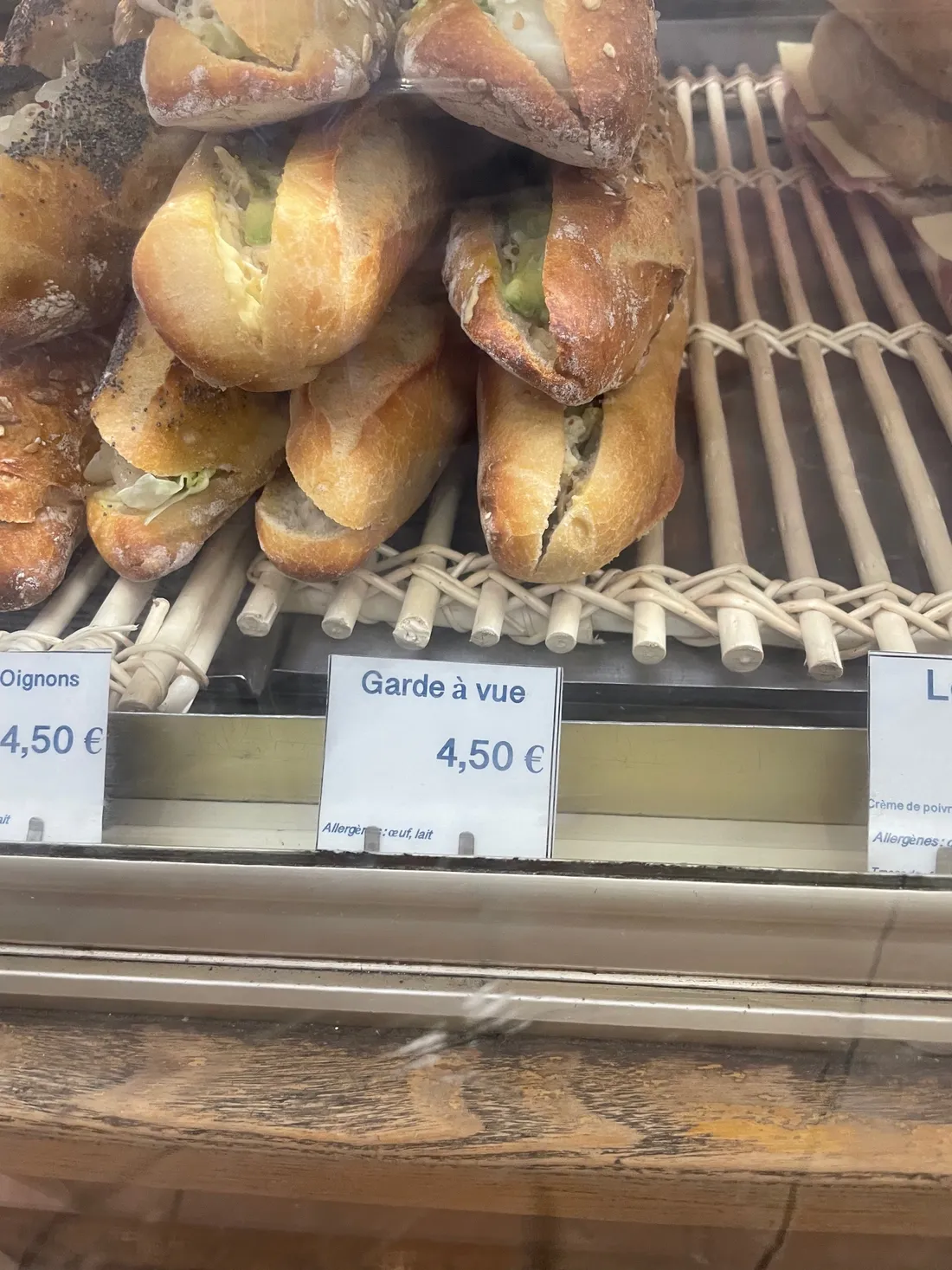 Le "Garde à vue" fait le bonheur des clients d'une boulangerie toulousaine