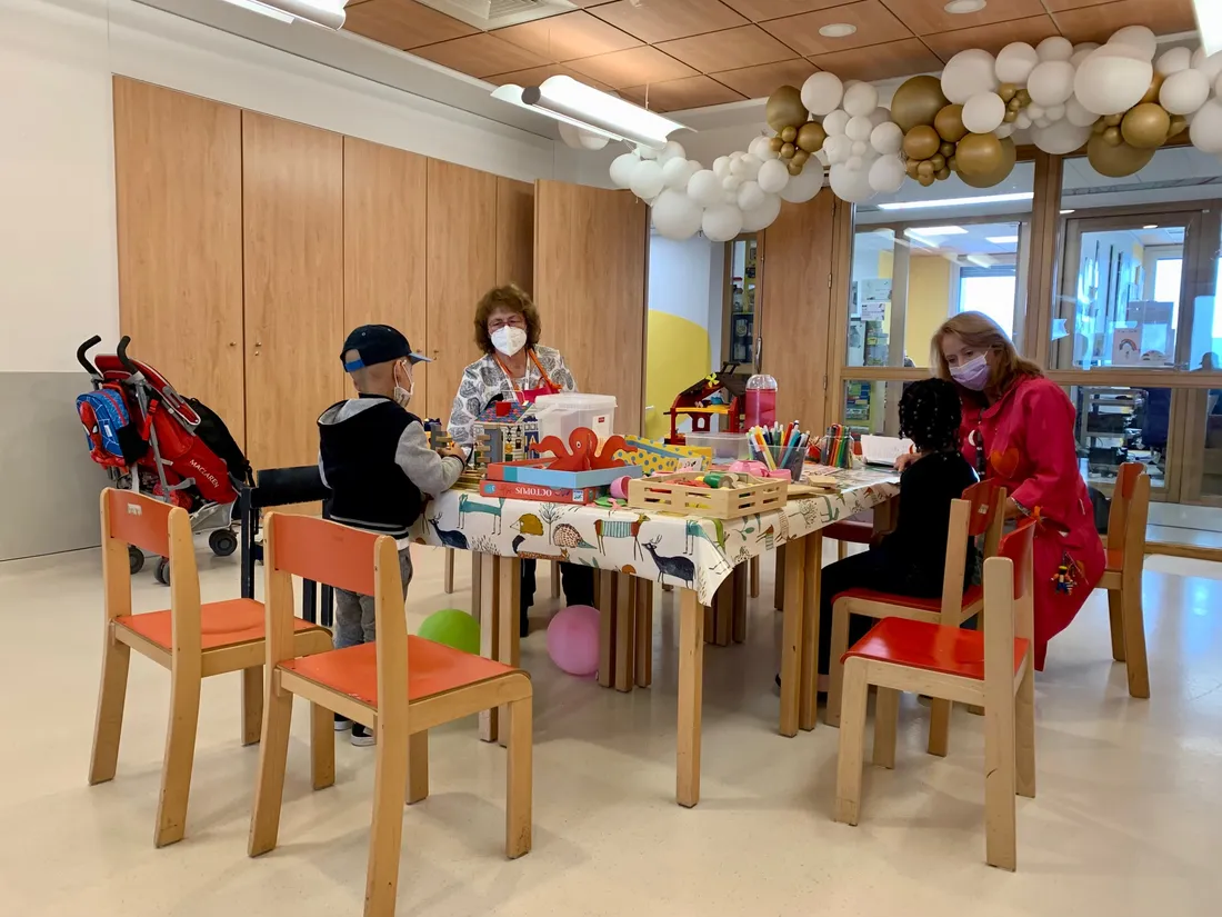 Des enfants dans le service pédiatrique de l'institut Gustave Roussy.