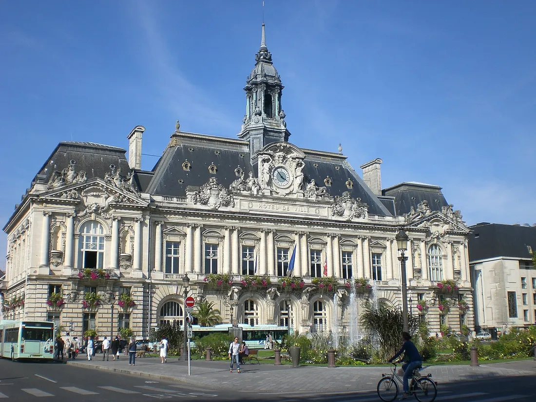 L'hôtel de ville de Tours.