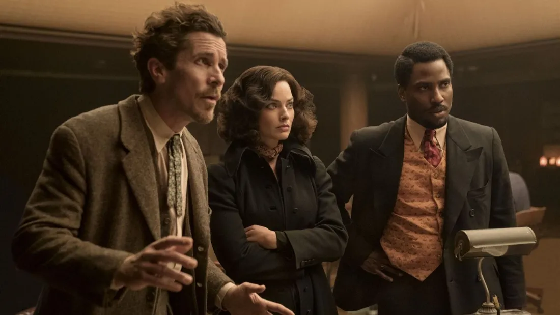 Christian Bale, Margot Robbie, John David Washington dans Amsterdam.