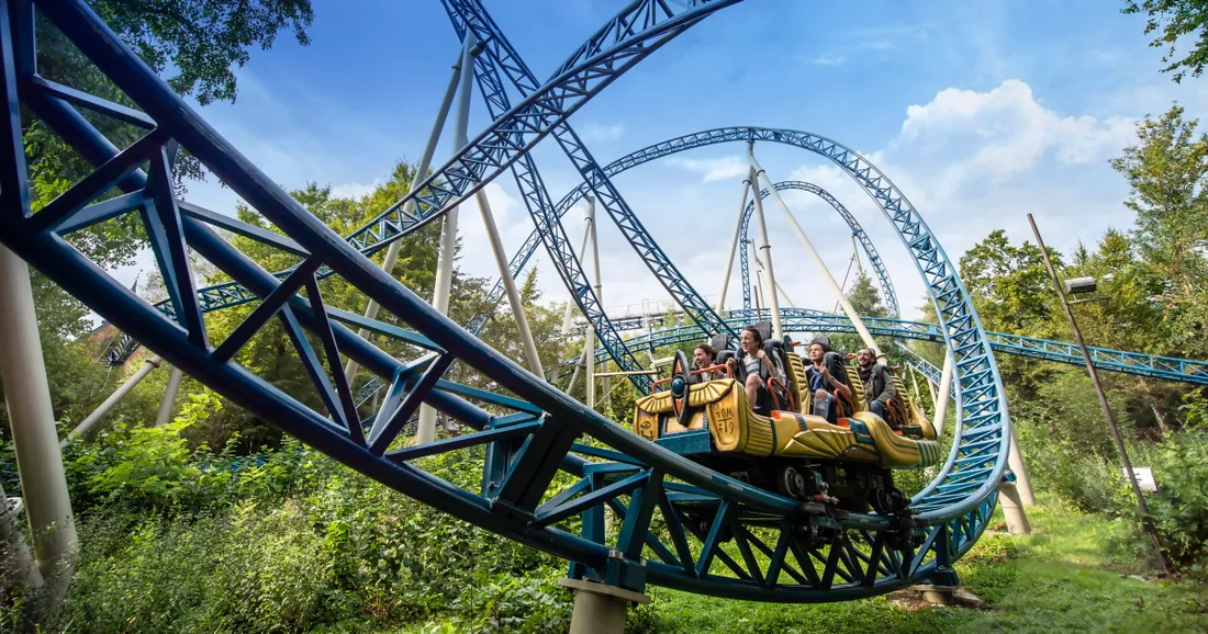 Ils restent bloqués 6 heures dans une attraction à 37 mètres du sol à cause d’une panne (vidéo)