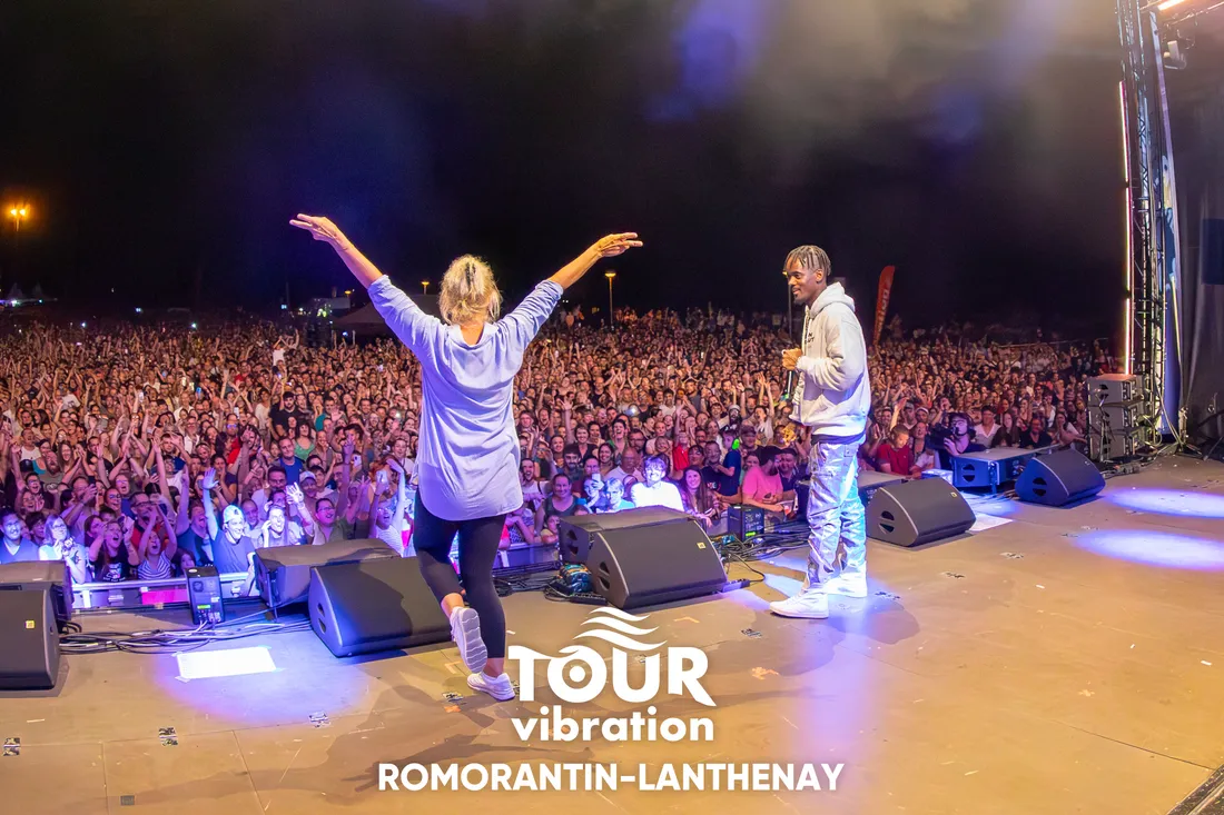 Black M sur la scène du Tour Vibration 2023 à Romorantin-Lanthenay