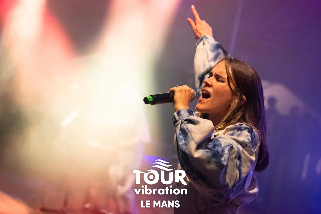 Colt sur la scène du Tour Vibration 2023 au Mans