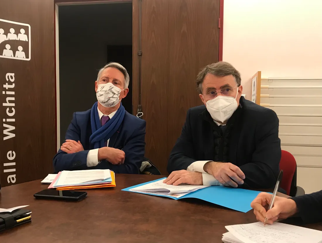 L'annonce a été faite par Florent Montillot (adjoint au maire) et Serge Grouard (maire d'Orléans)