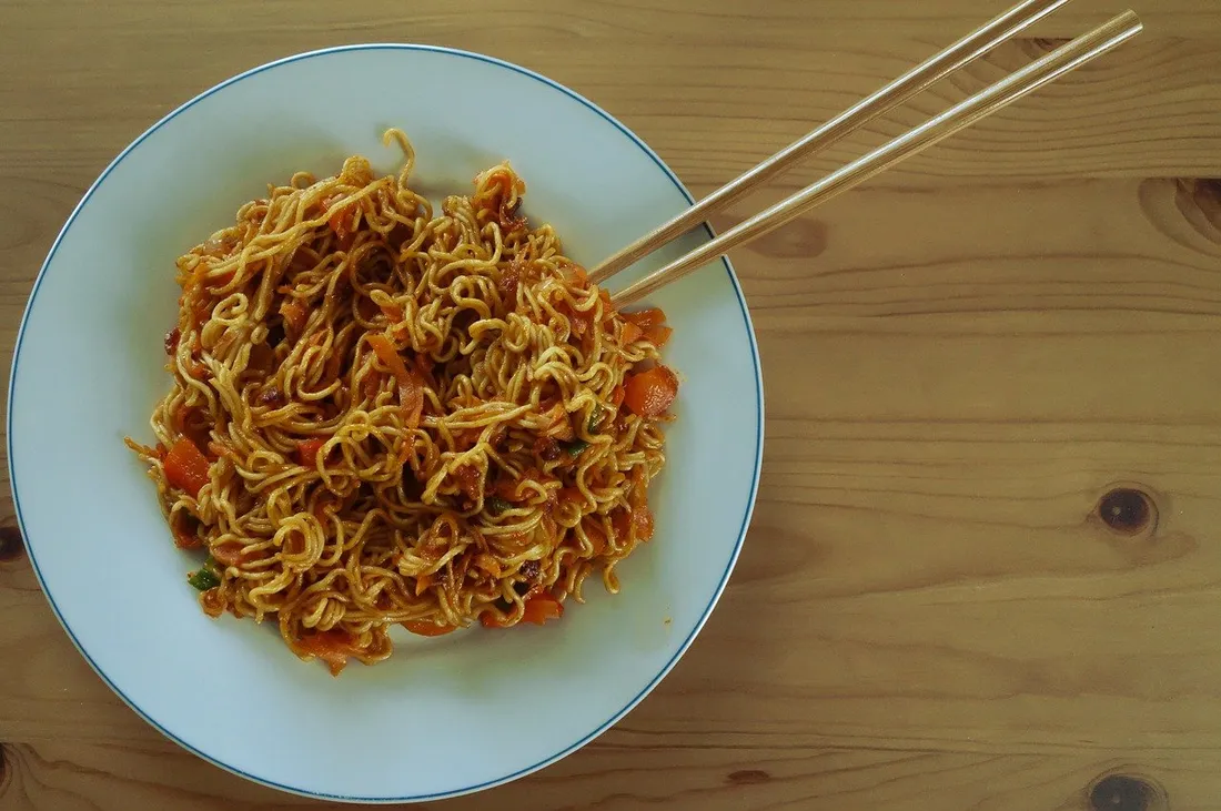 Il demande le divorce car sa femme lui prépare des nouilles chinoises instantanées à chaque repas 