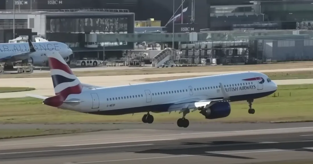 L'avion a évité de peu la catastrophe