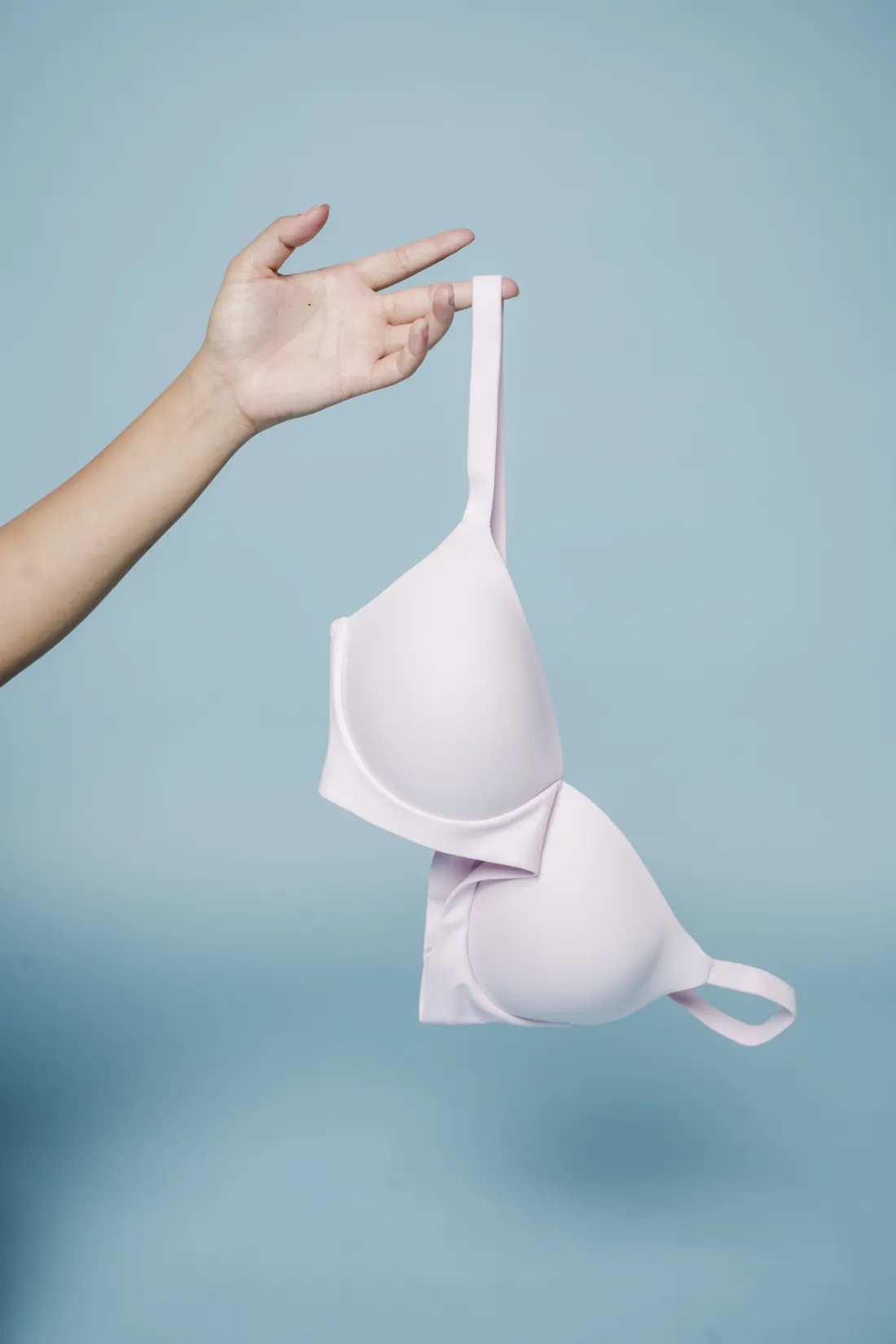 Vos soutiens-gorges usagés  serviront pour décorer les commerces lors d'Octobre rose