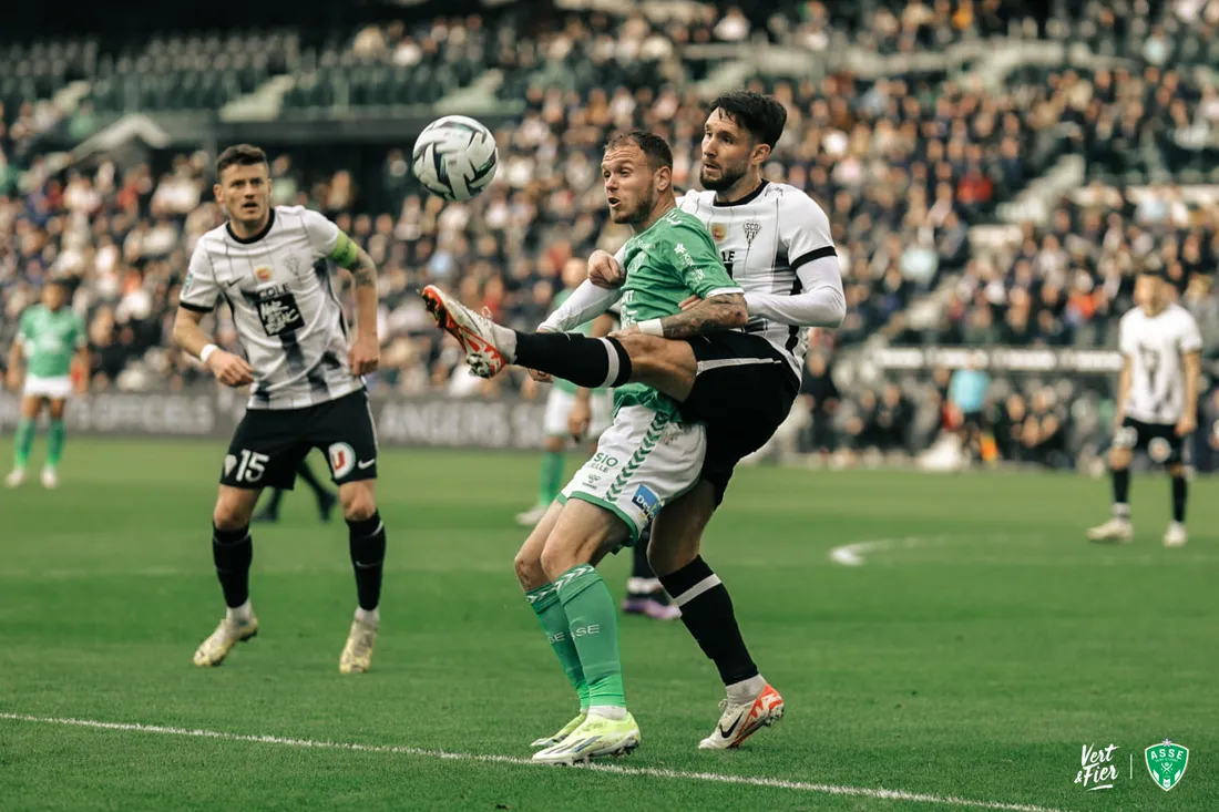 Les Verts l'emportent 3-0 à Angers pour la 25è journée de Ligue2 BKT. Crédit photo : asse.fr