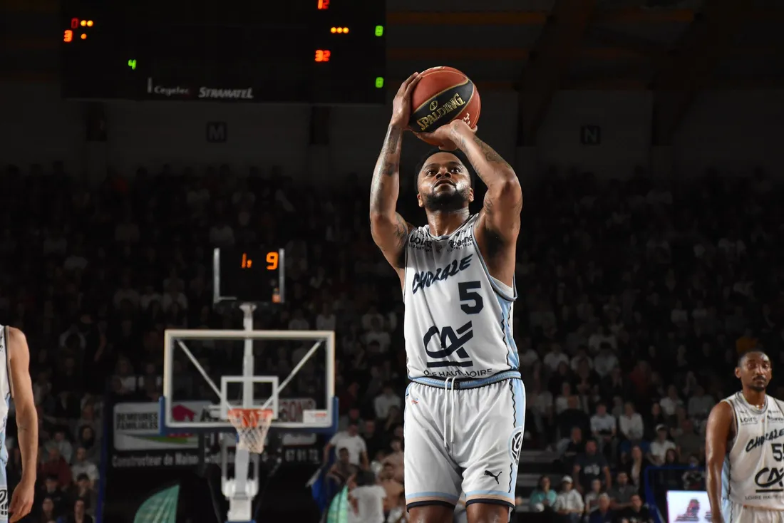 Basket : DJ Cooper lors de Chorale - Monaco