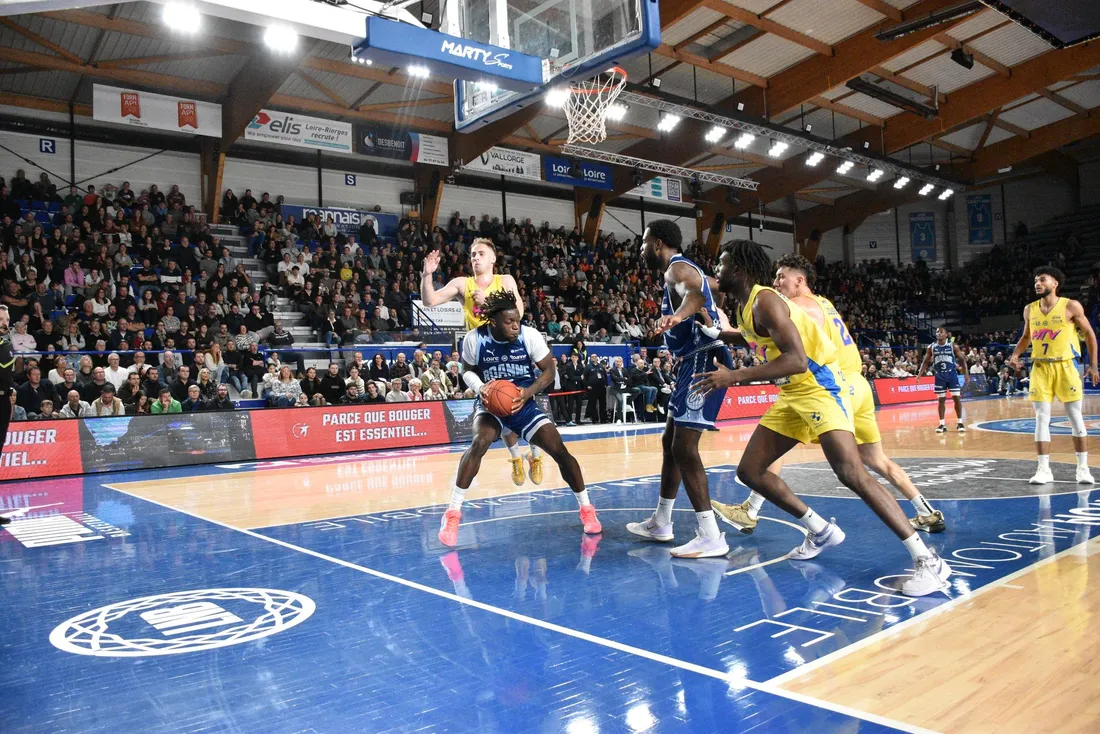 Basket : Dylan Affo Mama en surchauffe contre le HTV