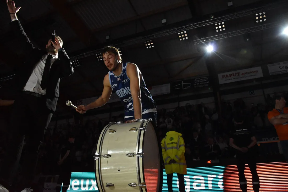 Basket : Matteo Legat célèbre la victoire roannaise