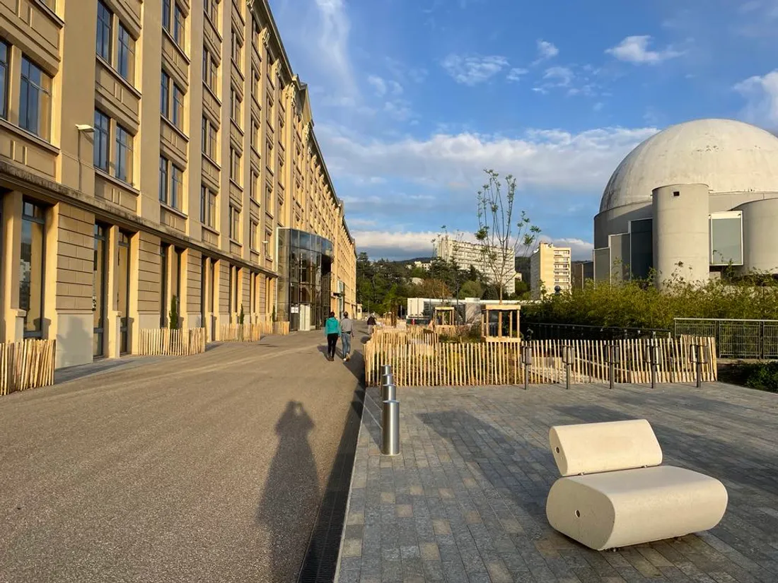 Le centre des congrès.