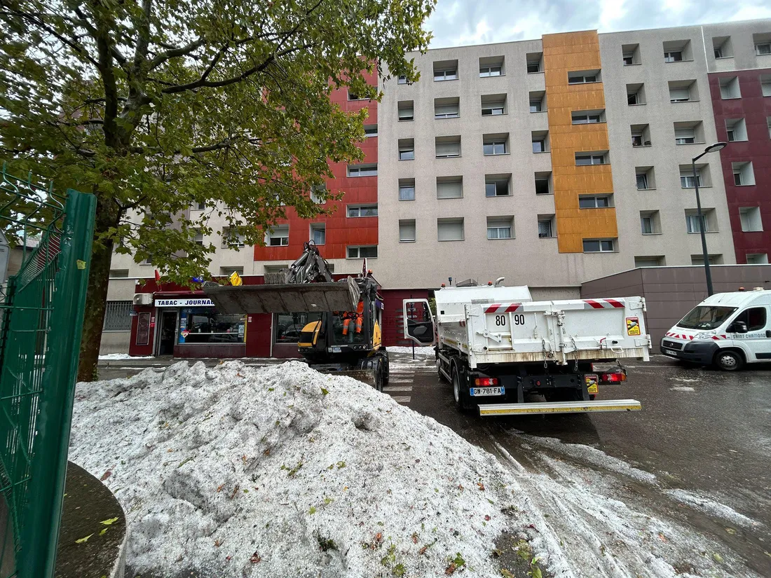 de la grêle à Saint-Chamond.