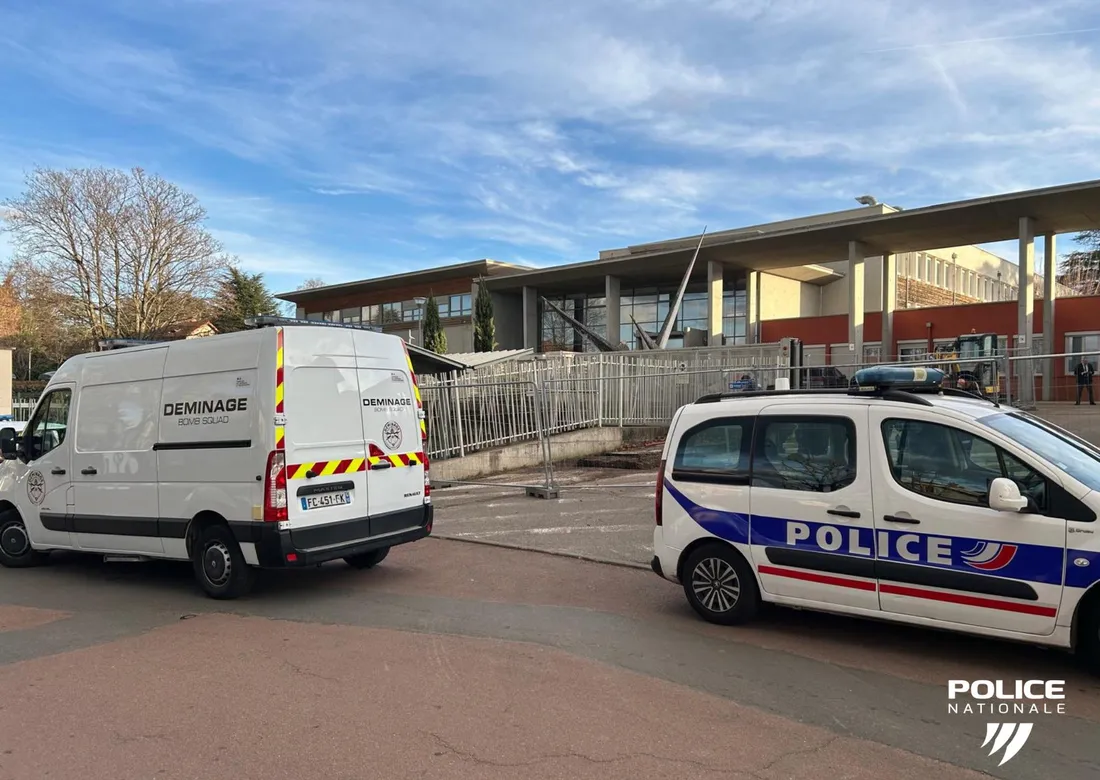 Le secteur a été bouclé.