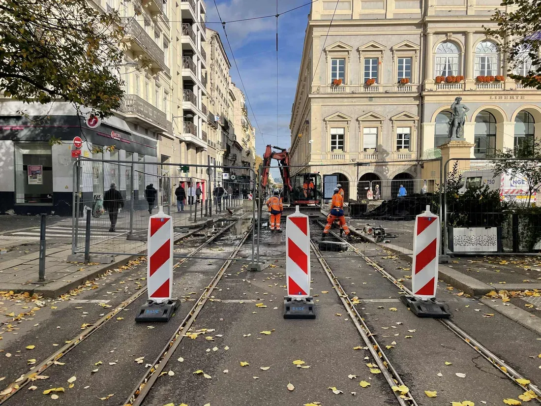 Les travaux sur la ligne de tram.