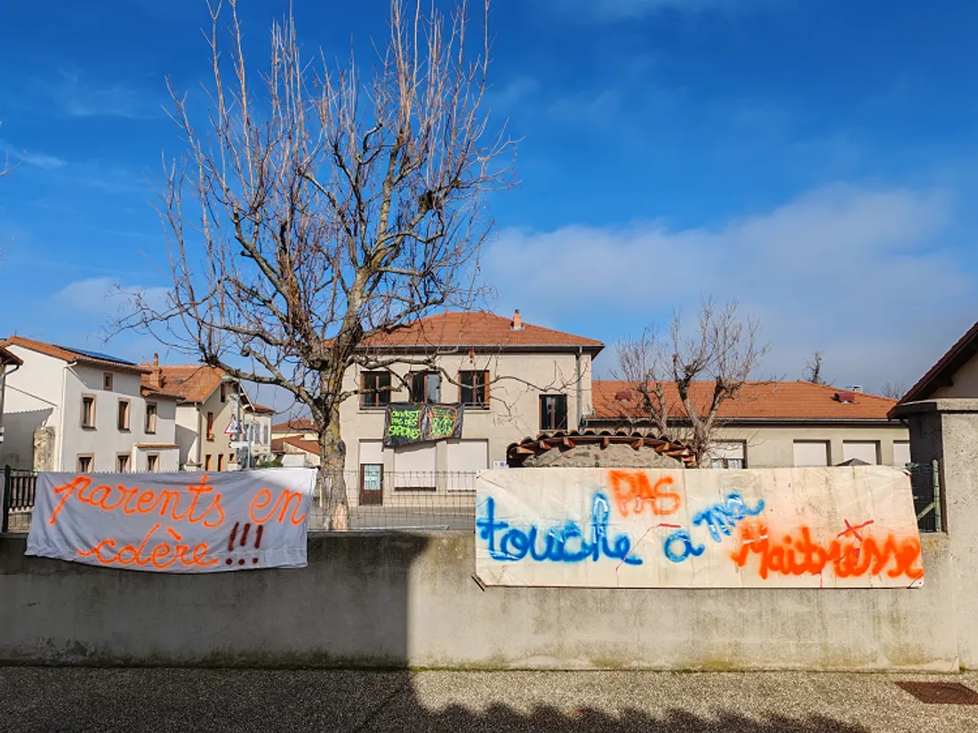 classe fermeture Saint-Georges-Hauteville 