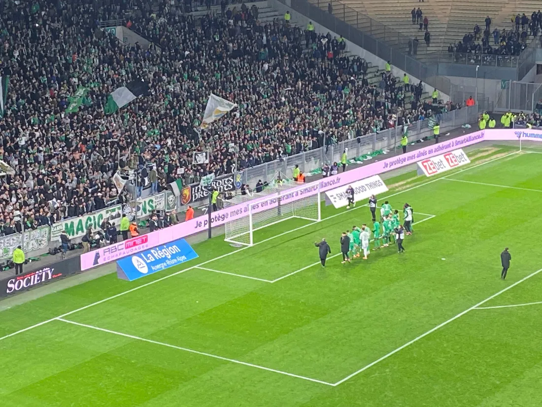 Les Verts l'emportent 2-0 face à Pau, grâce à Wadji et Krasso (sp). Image Activradio.com