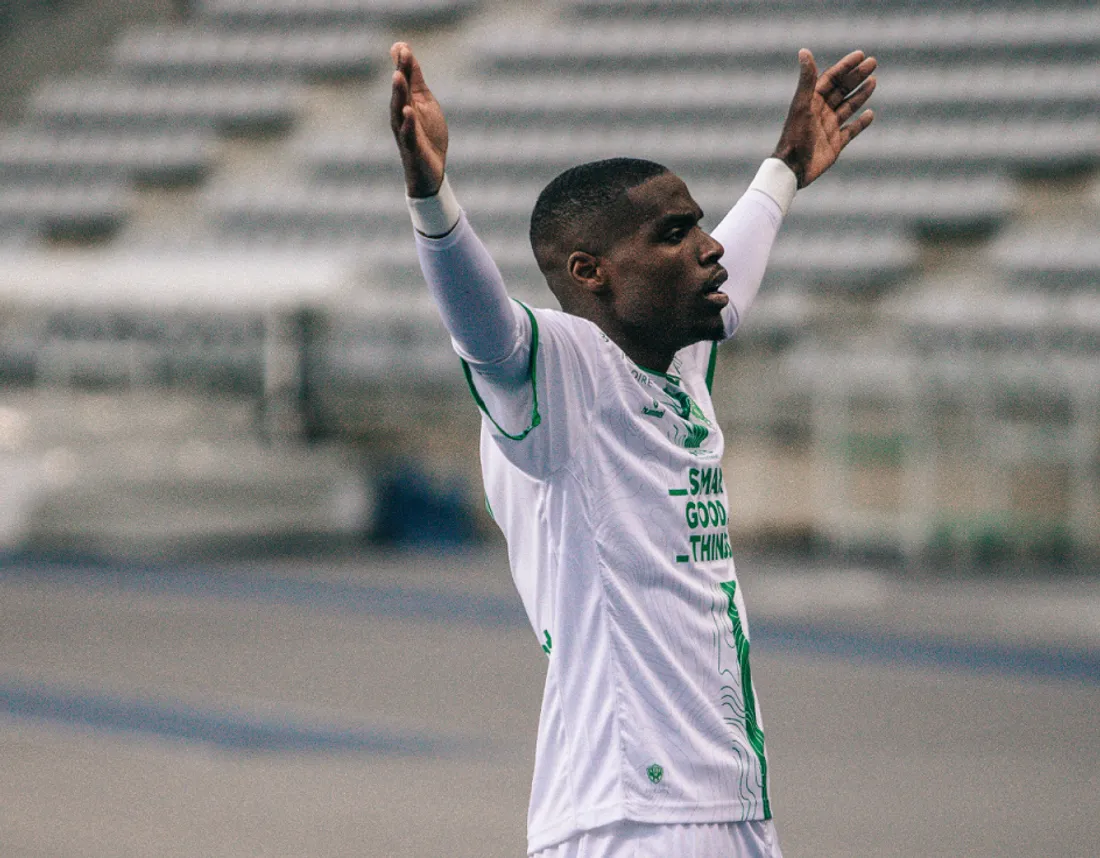 Niels Nkounkou a inscrit un doublé et délivré une passe décisive