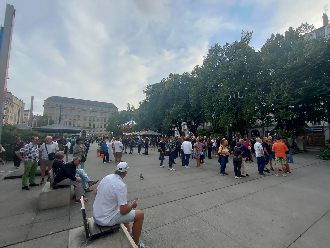 La place de l'hôtel de ville à Saint-Etienne 
