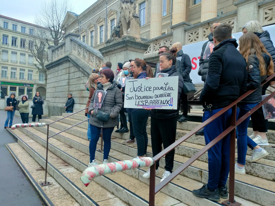 La famille réclame la justice pour Léa