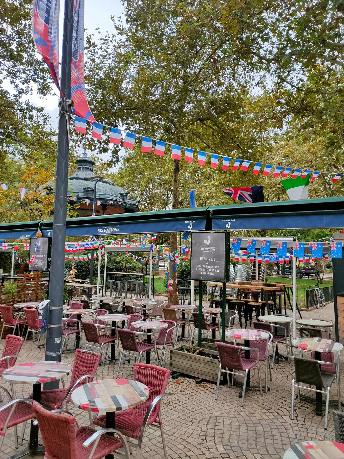 Les terrasses place Jean-Jaurès