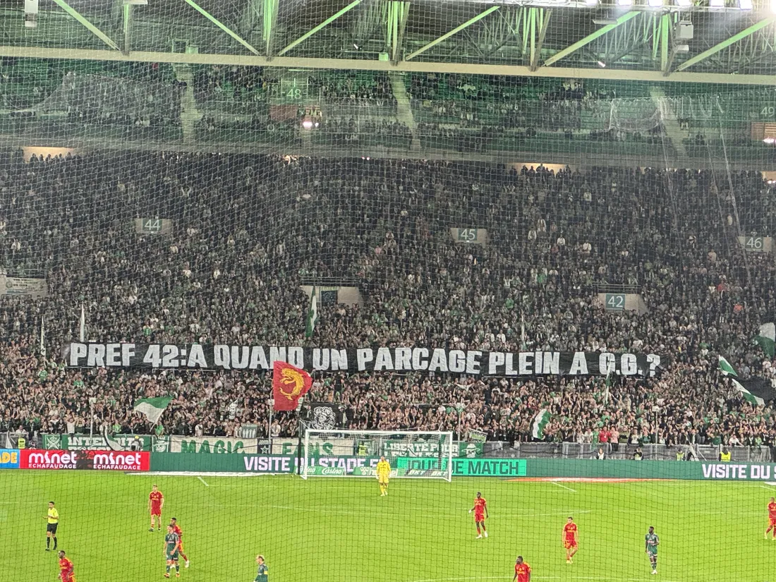 Une banderole des Magic Fans lors du dernier match dans le Chaudron face à Rodez. 