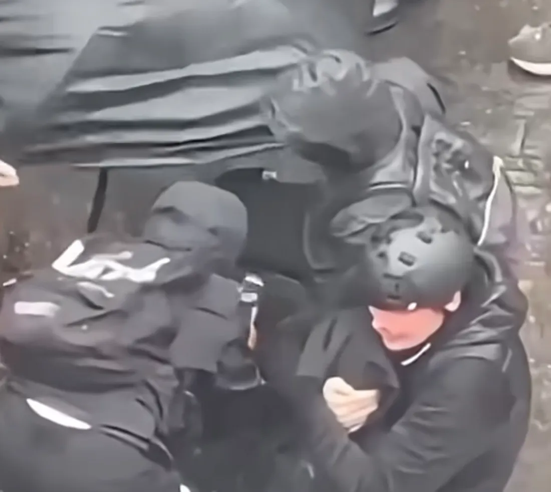 Le mineur a perdu sa main après avoir saisi une grenade près de Centre Deux. 