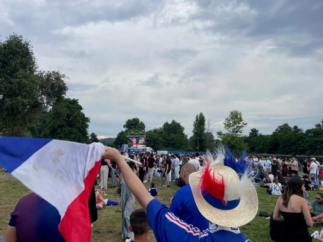 Malheureusement pour ce jeune supporter, les Bleus se sont inclinés.