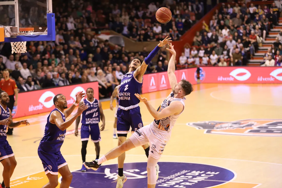 Basket : Gravelines-Dunkerque - Chorale (96-101)