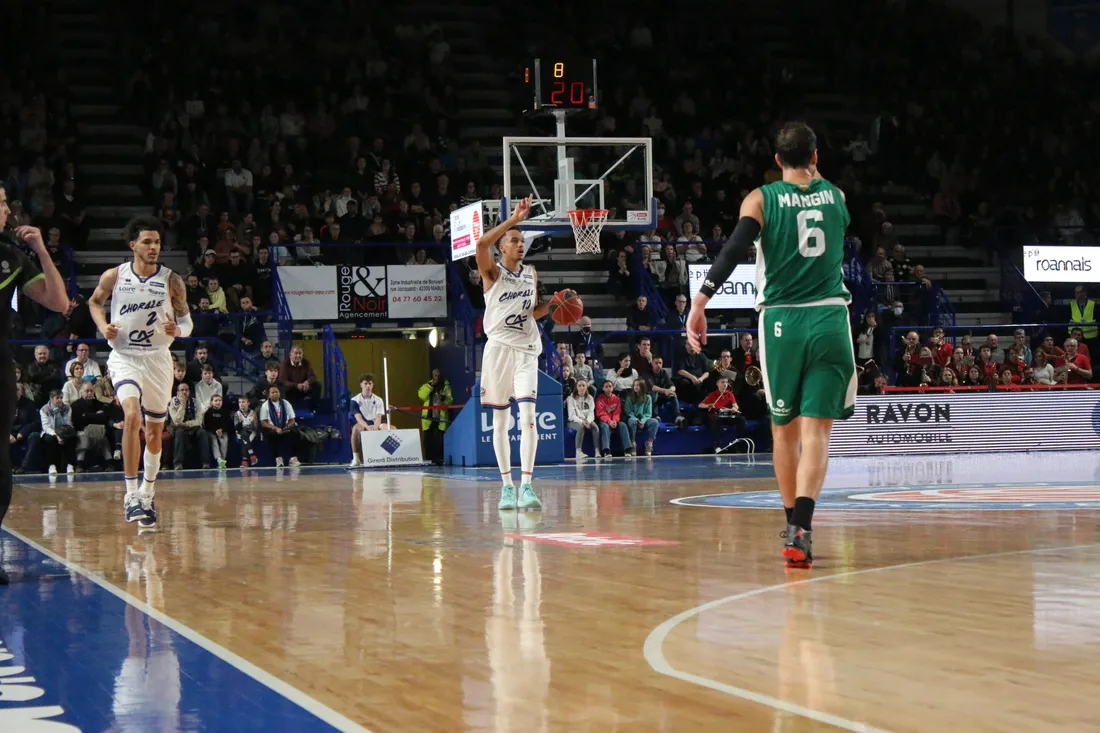 Basket : Arthur Bruyas lors de Chorale - Le Portel